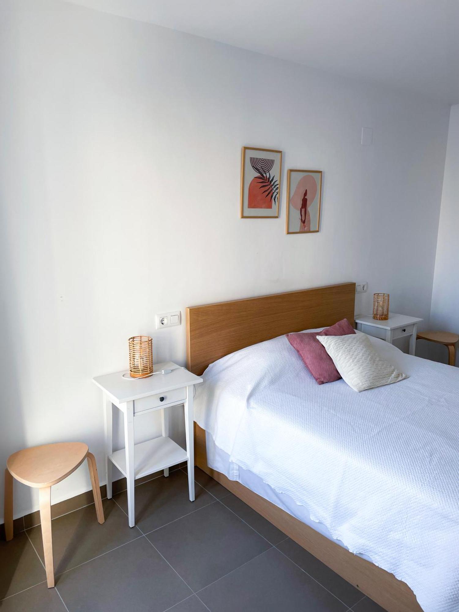Habitaciones Privadas Con Bano En Piso Centrico غانديا المظهر الخارجي الصورة