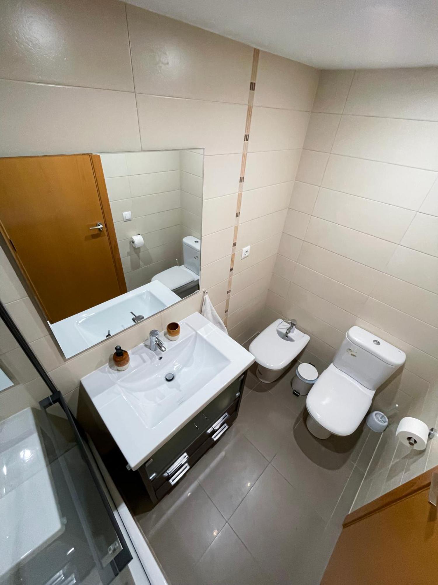 Habitaciones Privadas Con Bano En Piso Centrico غانديا المظهر الخارجي الصورة