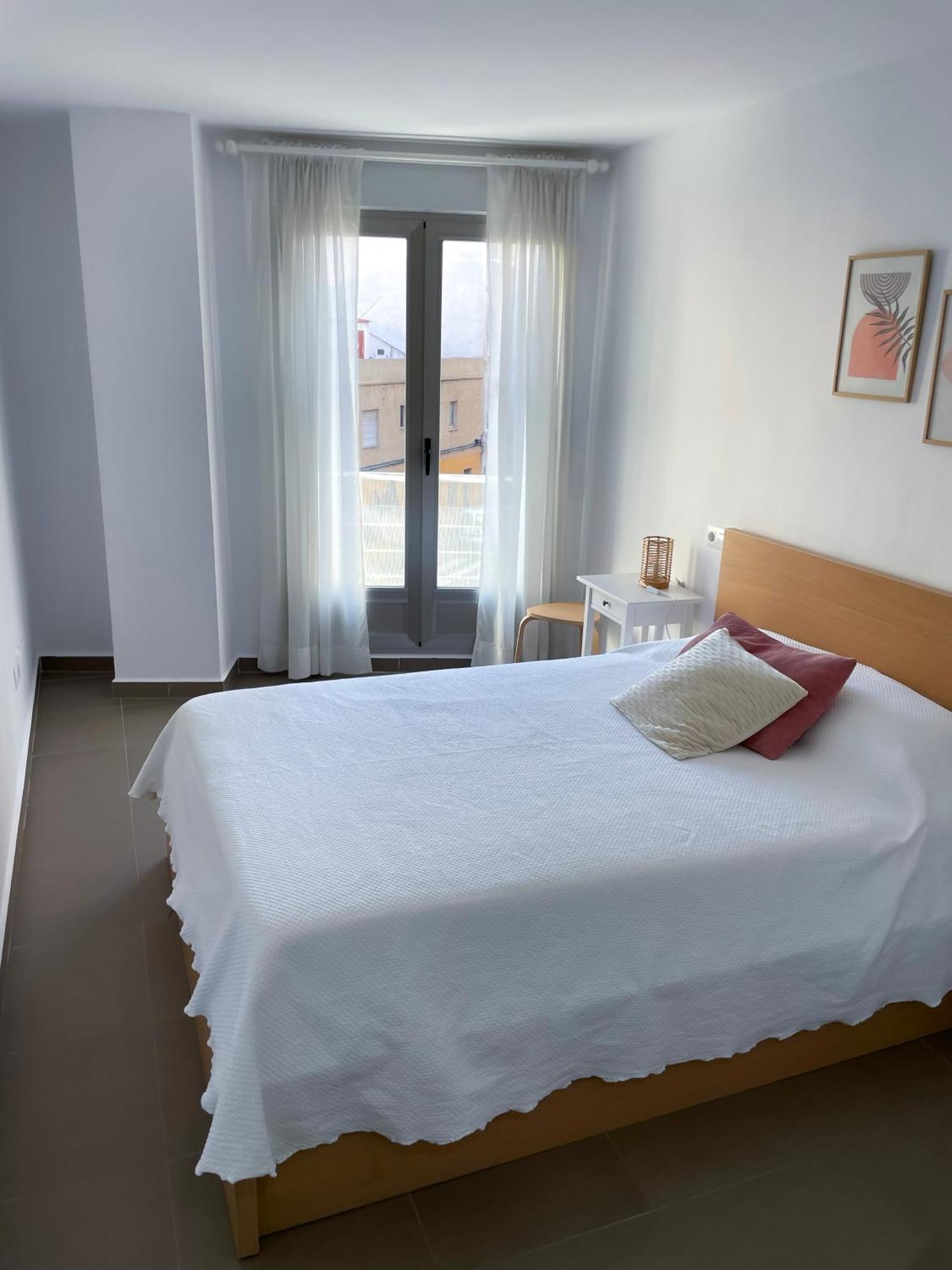Habitaciones Privadas Con Bano En Piso Centrico غانديا المظهر الخارجي الصورة